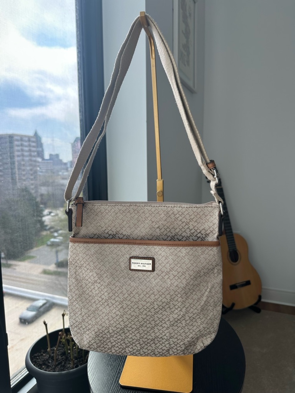 Tommy Hilfiger Beige Crossbody Bag with Brown Trim
